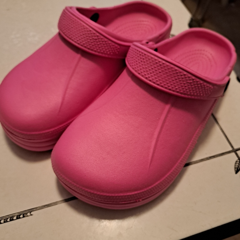 CROCS Pink Like New Size 9